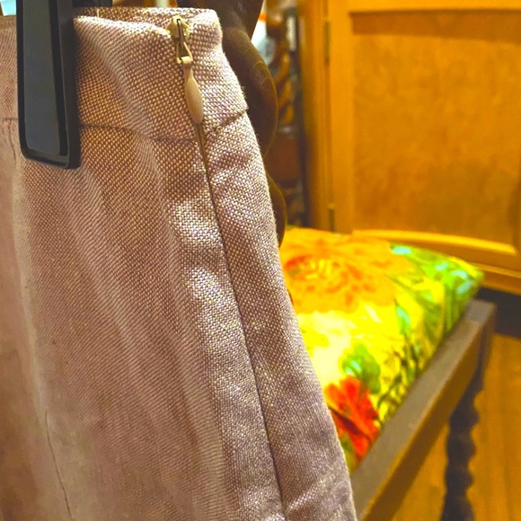 Valentino flax linen size 10 skirt. Made in Italy, top designer. Comes to knee. - Picture 2 of 12